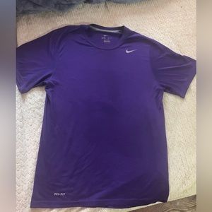 Women’s Nike Dry Fit T-Shirt Medium Dark Purple